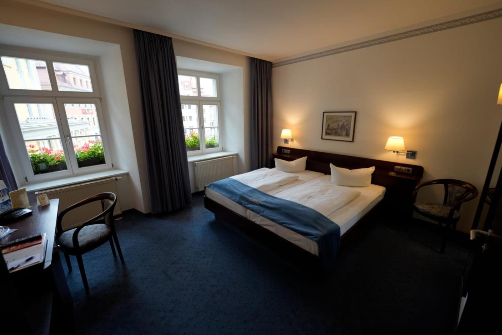 Hotel Goldener Adler バウツェン エクステリア 写真
