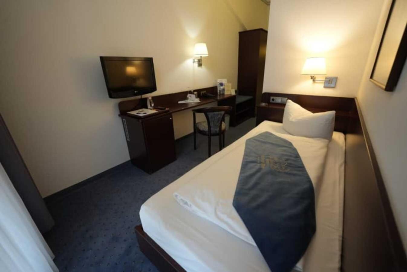 Hotel Goldener Adler バウツェン エクステリア 写真